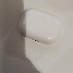 Custodia per airpods, come riportato da allGo Almere utilizzando iLost