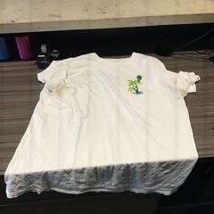 Skjorta Wit shirt met print op achterkant, rapporterat av Van der Valk Hotel Zwolle med iLost