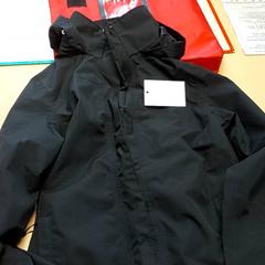 Kleding, amint azt Centraal magazijn az iLost segítségével jelentette.