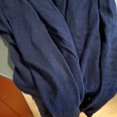 Gilet bleu marine がiLostで IKEA Paris - Plaisir によって報告されました