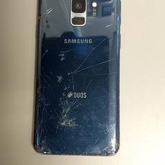 Smartphone Donkergrijs Samsung, rapporterat av Regio West-Vlaanderen med iLost
