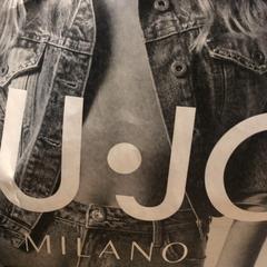 Purchase liu jo, segundo informou Designer Outlet Roermond usando iLost