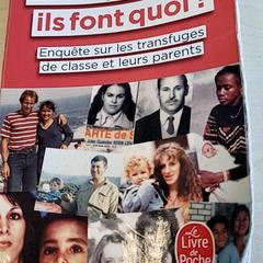 Livro Français, como reportado por Connexxion Haarlem IJmond utilizando o iLost