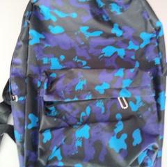 Mochila, como reportado por Twisto utilizando o iLost