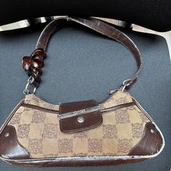 Shoulder bag, as reported by Gemeente Zutphen using iLost