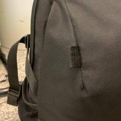 バックパック zwart がiLostで Eindhoven Airport によって報告されました