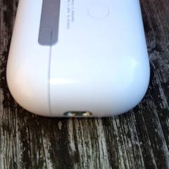 Airpodscase, rapporterat av Qbuzz DMG med iLost
