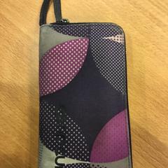 Portemonnee van Raadschelders, ha sido reportado por Gemeente Amsterdam usando iLost