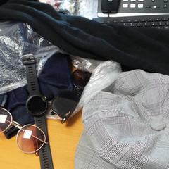 Smartwatch, Kap, Brille & Jacken, gemeldet von Carlton Beach Hotel über iLost
