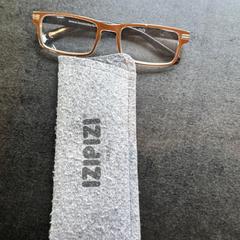 Glasses, as reported by Hotel V Fizeaustraat using iLost