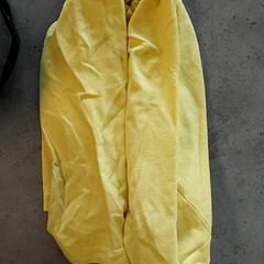 Clothing - Gilet Geel, as reported by Regio West-Vlaanderen using iLost