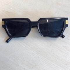 Lunettes, a été signalé par Gemeente Nijmegen utilisant iLost
