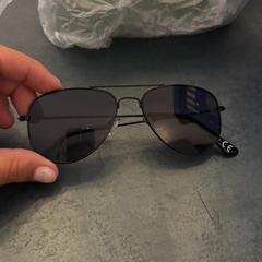 Sunglasses zwart, as reported by Van der Valk Hotel Assen using iLost