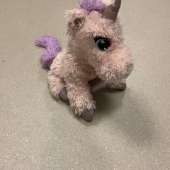 Peluche Roze eenhoorn, ha sido reportado por Pathé Ypenburg con iLost