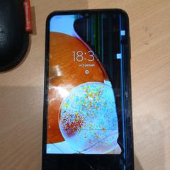 Samsung telefoon, amint azt az iLostnak jelentették.