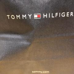 Compra, como reportado por Designer Outlet Roermond utilizando o iLost