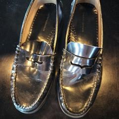 Skor Black loafers, rapporterat av Hotel V Frederiksplein med iLost