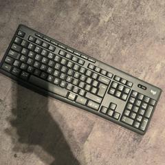 Teclado Zwart, como reportado por Van der Valk Hotel Haarlem utilizando o iLost