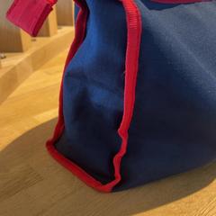 Borsa da toilette, come riportato da Designer Outlet Roermond utilizzando iLost