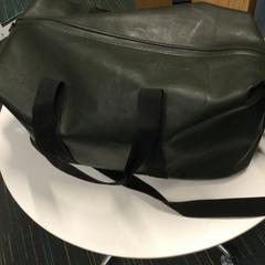 Tas met kleding, iLost를 사용하여 Gemeente Haarlem에 보고됨