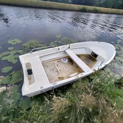 Sloep Elan T104L, jak bylo nahlášeno na iLost