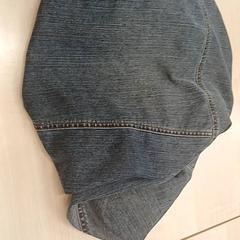 Chaqueta vaquera Bleu, segundo informou IKEA Bayonne Ametzondo usando iLost