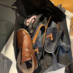 Bota & Oblečení, jak nahlášeno Amsterdam ID Aparthotel pomocí iLost