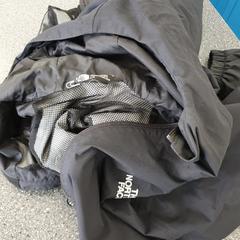 Regenjas, a été signalé par Syntus Midden-Overijssel utilisant iLost