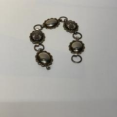 Armband, zoals gemeld door IKEA横浜 met iLost