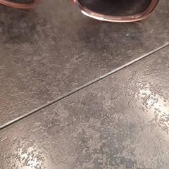 Sunglasses, as reported by Rotterdam The Hague Airport using iLost