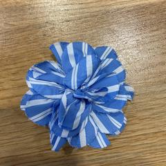 Pin Blauw wit, as reported by Designer Outlet Roosendaal using iLost