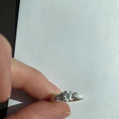 Ringa 925 Silver with 3 diamonds, rapporterat av Van Gogh Museum med iLost