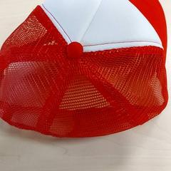 Clothing - Petje Rood/Wit, as reported by Centraal magazijn using iLost