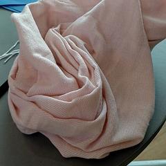 スカーフ がiLostで IKEA Nantes によって報告されました