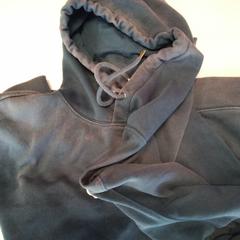 Camisola com capuz, como reportado por Twisto utilizando o iLost