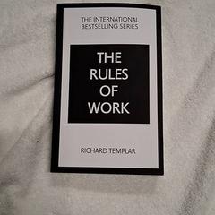 Cuaderno de bocetos, ha sido reportado por Grand Hotel Amrâth Amsterdam con iLost