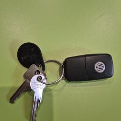 Klíčenka autosleutel VW , tag, 2 sleutels, jak nahlášeno Gemeente Hardenberg pomocí iLost