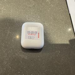 AirPods oplaaddoosje, amint azt az iLostnak jelentették.