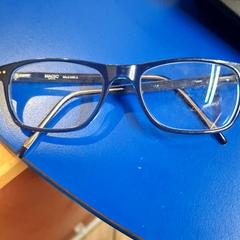 Brille Bleu, gemeldet von IKEA Caen Fleury-sur-Orne über iLost