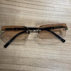 Gafas de sol, ha sido reportado por Pathé Zwolle con iLost