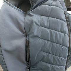 Odzież - bodywarmer, zgłoszono przez Regio Antwerpen - Brussel przy użyciu iLost