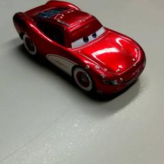 Leksaksbil Lightning McQueen, rapporterat av Burgers' Zoo med iLost