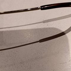Sunglasses, as reported by De Efteling using iLost