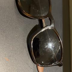 Solglasögon Ray Ban, rapporterat av Dekmantel Festival med iLost