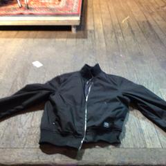 Veste Bomber jack, a été signalé par Café Leentje utilisant iLost