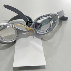 Lentes - Zwembril grijs, segundo informou Centraal magazijn usando iLost
