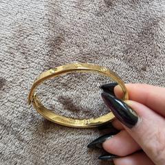 Armband, ha sido reportado a iLost