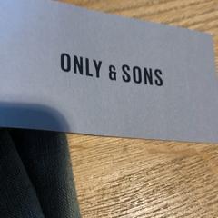 Purchase only & sons, ha sido reportado por Designer Outlet Roermond con iLost