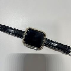Apple óra Black leather wrist band, amint azt MEININGER Hotel Munich Olympiapark az iLost segítségével jelentette.
