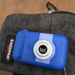 Eastpak met fotocamera (voor kids), ha sido reportado a iLost